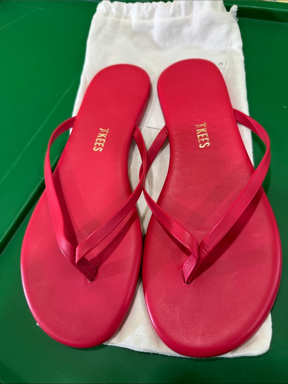 TKEES Women’s CERISE /CERISE Size 7 USA/38 EUR🍒